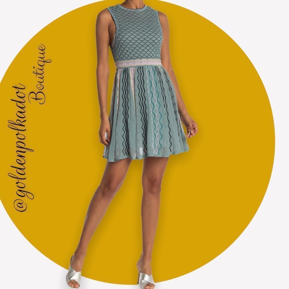 Missoni TEXTURE FIT & FLARE DRESS IN ARTIC - Picture 7 of 8